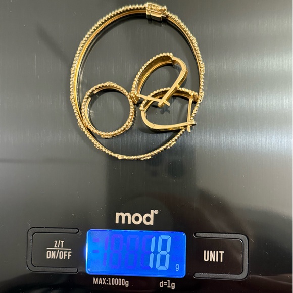 14 karat solid gold set - Picture 9 of 11